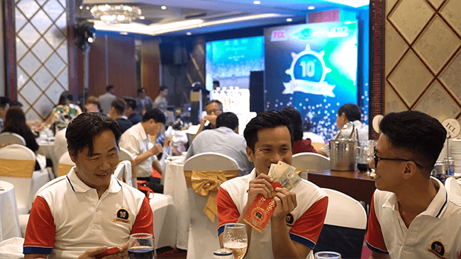 lễ kỷ niệm 10 năm thành lập