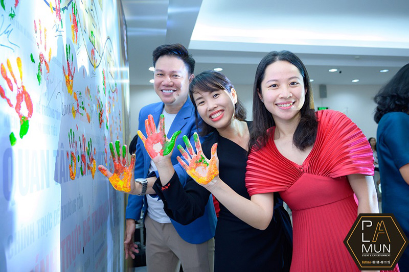 tổ chức sự kiện