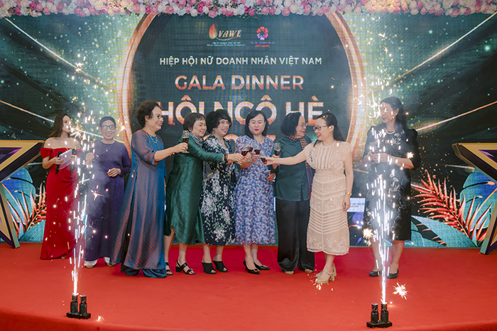 tên chương trình gala dinner hay 