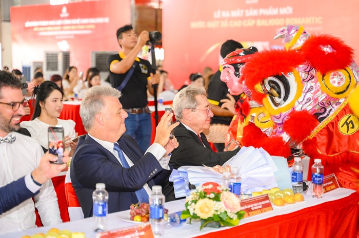 nghi thức lễ khánh thành Châu Âu