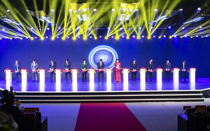 Các nghi thức trang phục đặc biệt trong các sự kiện tôn giáo tại Châu Âu