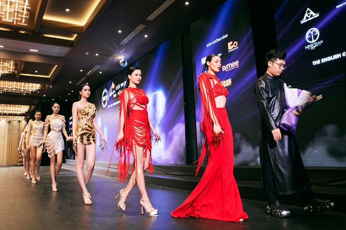 Dressers/maintenance (Nhân viên phục trang)