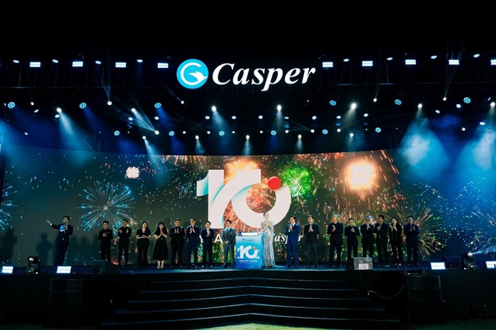 Tiệc tất niên kết hợp kỷ niệm thành lập công ty