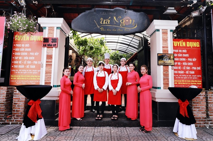 Nhà hàng Quá Ngon - Nhà hàng tổ chức tiệc công ty ghi điểm với menu đặc sản