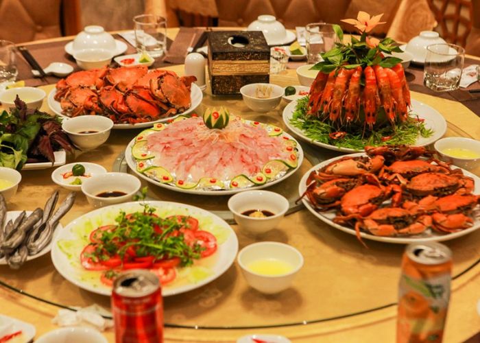 Khi nào nên chọn thực đơn tiệc cuối năm sang trọng cho công ty?