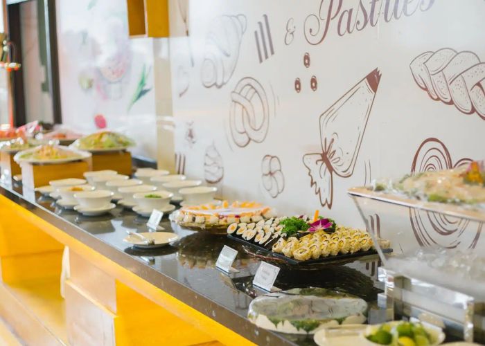 Buffet kết hợp Á - Âu