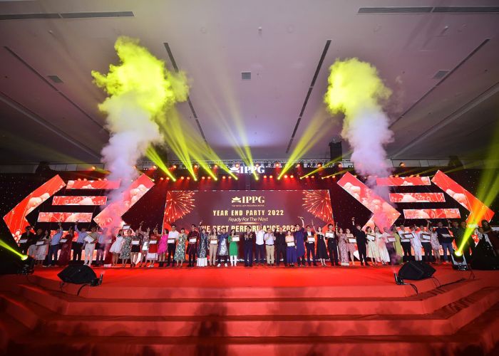 trang trí tiệc tất niên công ty