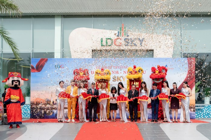 Triển khai chương trình lễ khai trương theo kịch bản