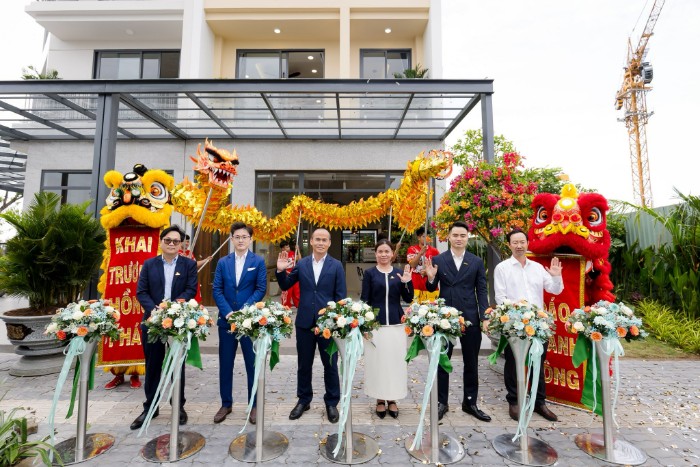 tổ chức khai trương siêu thị mini