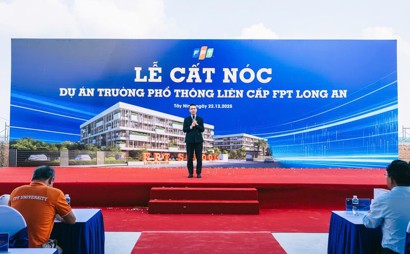 lễ cất nóc trường FPT Long An