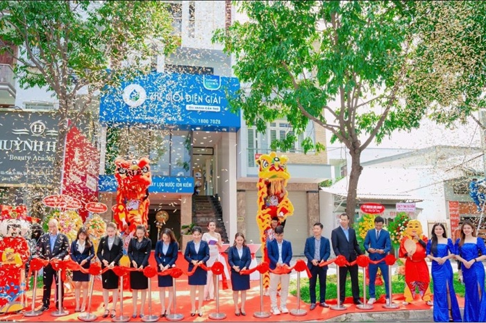 So sánh chi phí: Thuê và tự tổ chức lễ khai trương - Đâu là lựa chọn hợp lý?