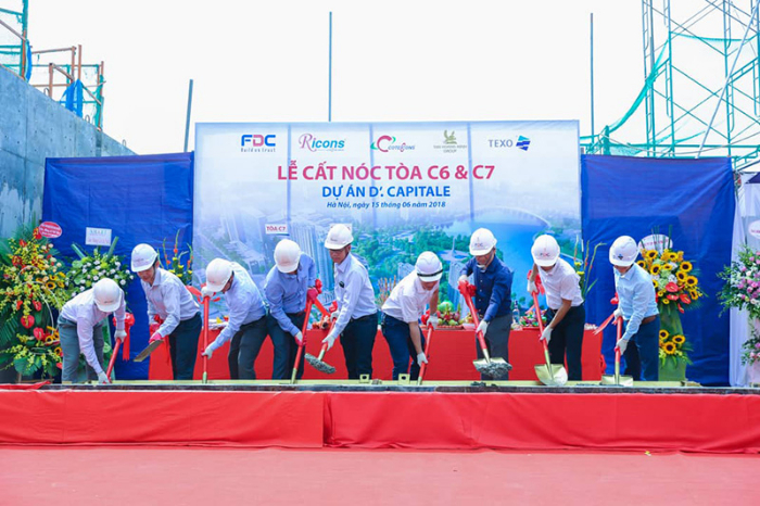 Thành phần khách mời ban đại biểu tham dự lễ cất nóc dự án cao tầng