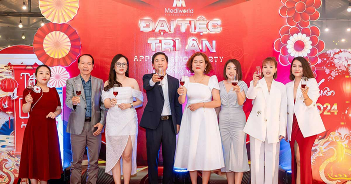 Backdrop chụp ảnh (Photo Booth) tương tác độc đáo cho khách mời