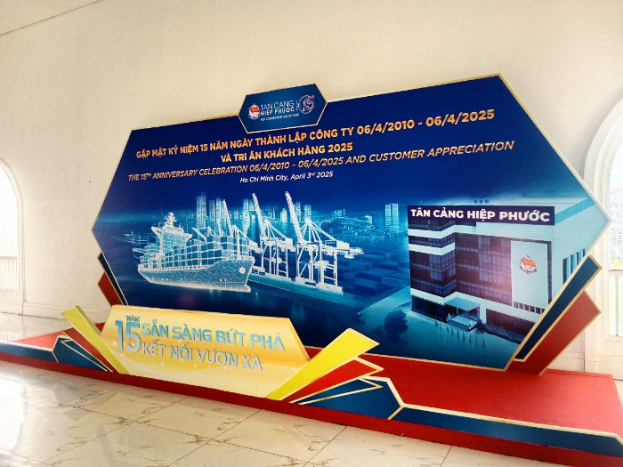 Backdrop chụp ảnh (Photo Booth) tương tác độc đáo cho khách mời