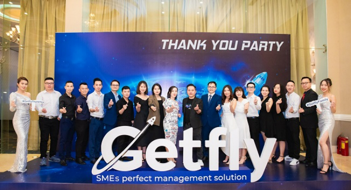 backdrop tiệc tri ân khách hàng