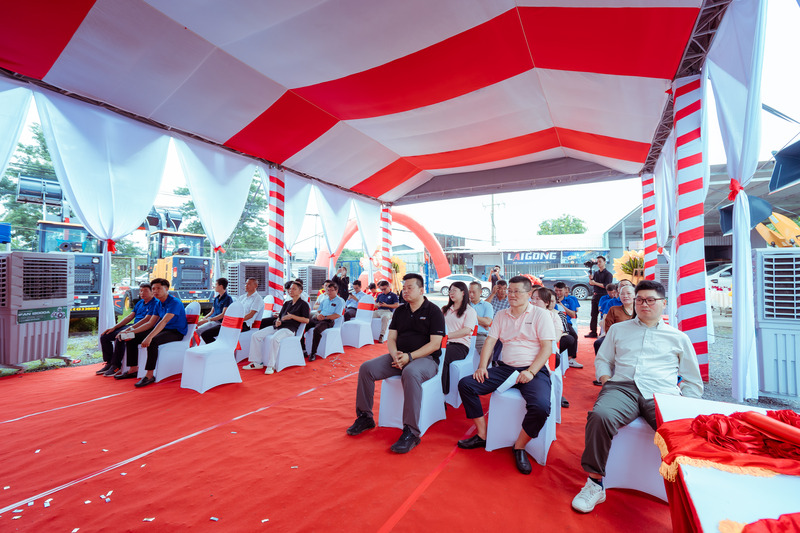 tổ chức khai trương chi nhánh