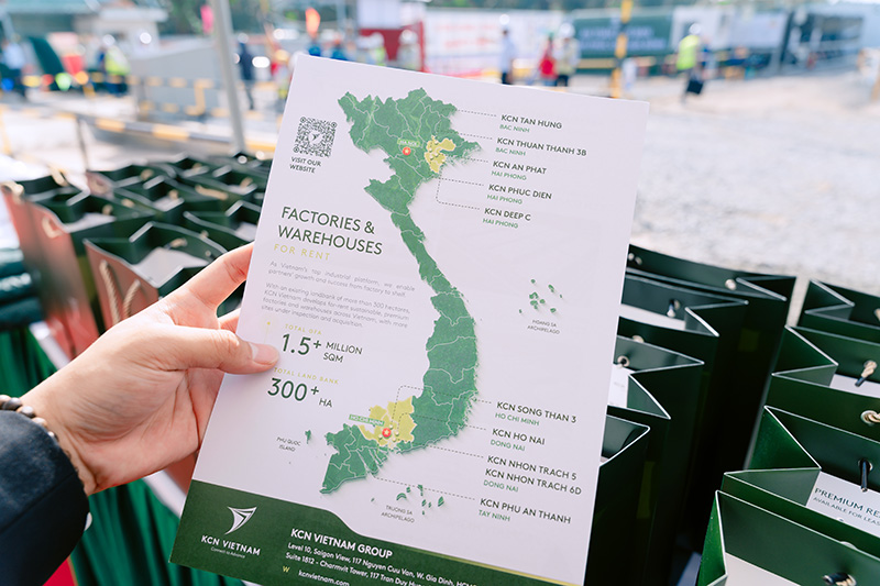 Không gian đón tiếp trước giờ khai lễ
