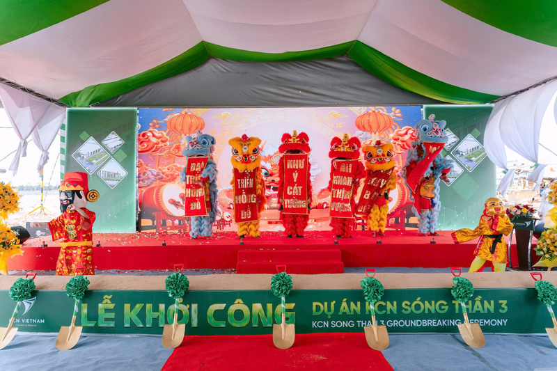 Nghi thức khai lễ và sự hiện diện của các bên tham dự