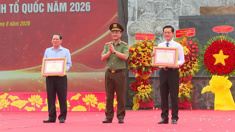 Nghi thức chào cờ và biểu dương trong quy trình tổ chức sự kiện nhà nước