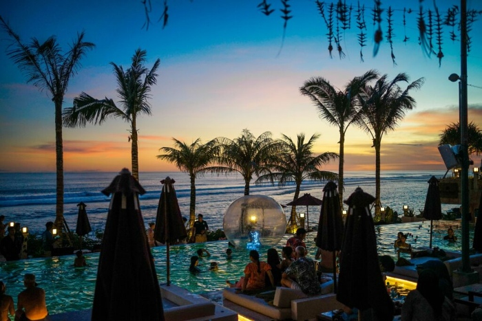 Concept Luxury Sunset Party: Tiệc hoàng hôn cao cấp tại các Resort 5 sao
